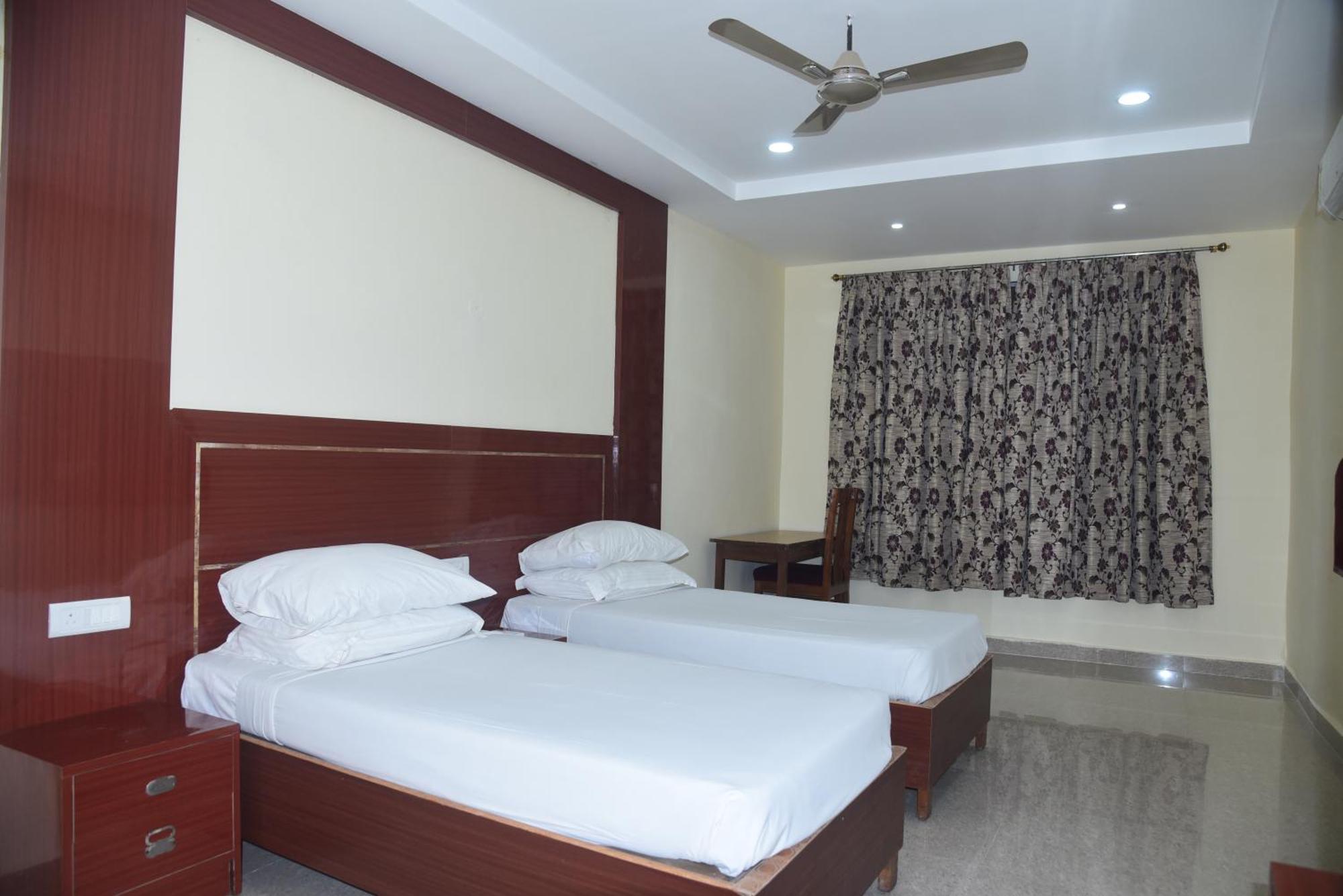 Indo Hokke Hotel Rajgir Bagian luar foto