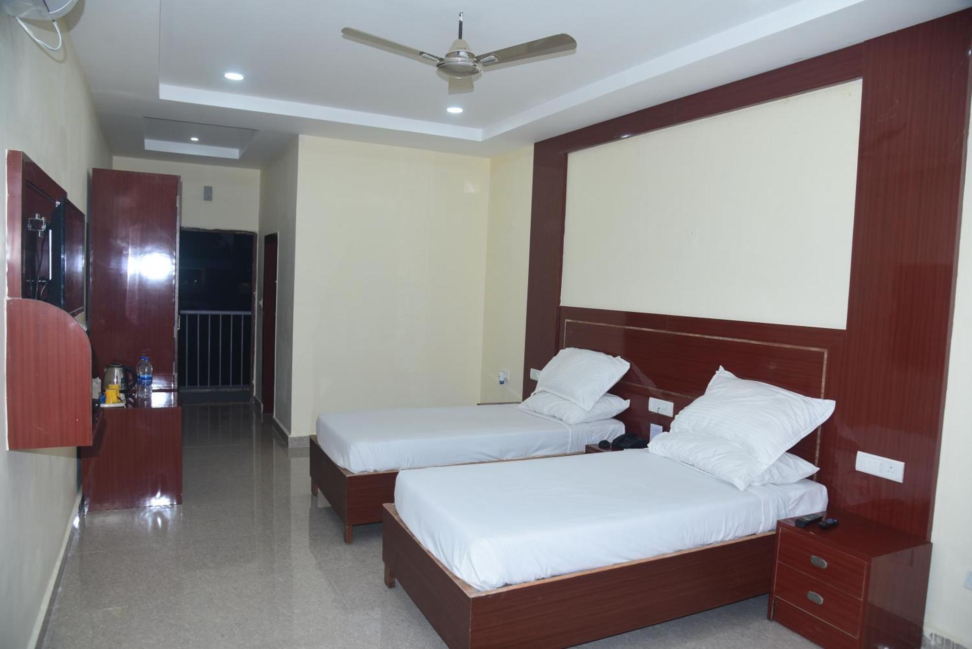 Indo Hokke Hotel Rajgir Bagian luar foto