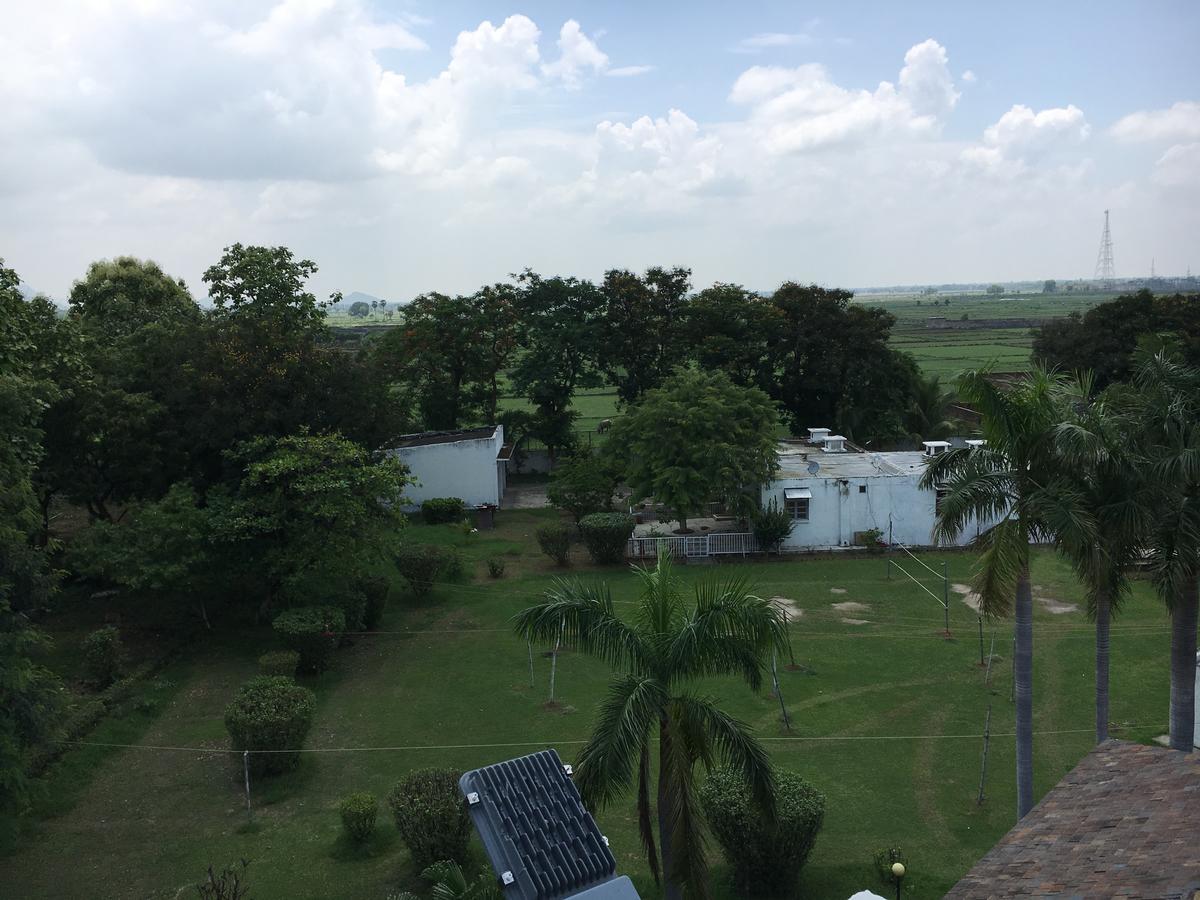 Indo Hokke Hotel Rajgir Bagian luar foto