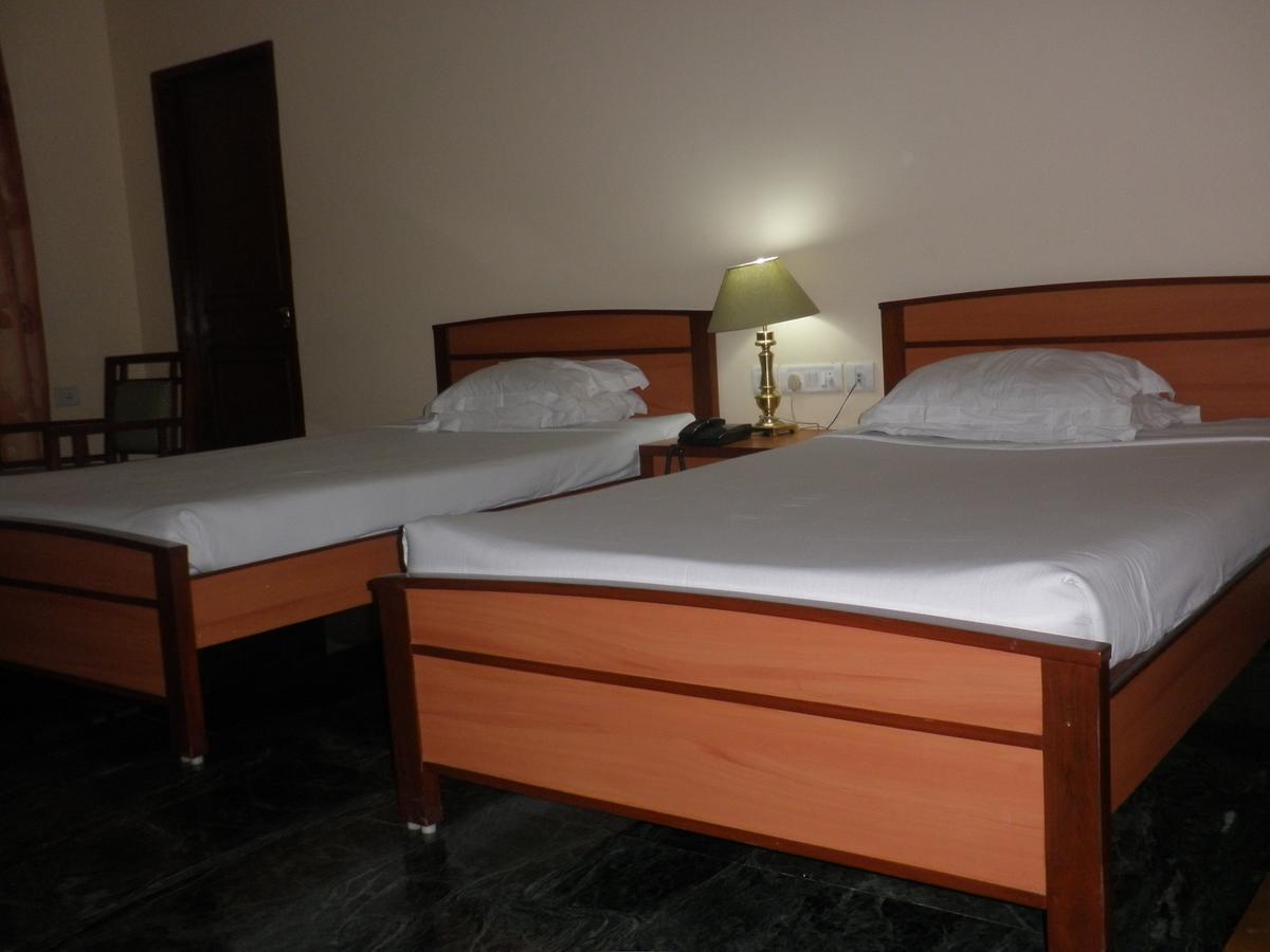 Indo Hokke Hotel Rajgir Bagian luar foto