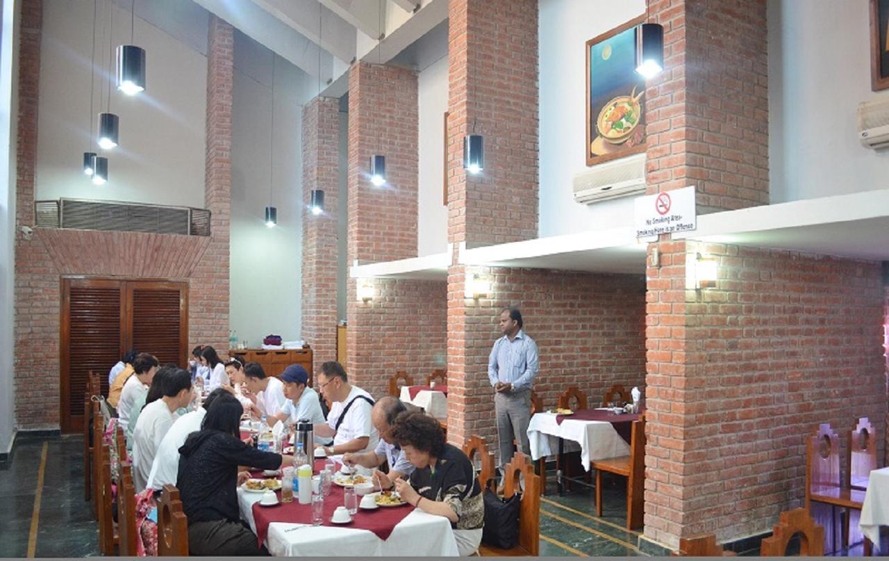 Indo Hokke Hotel Rajgir Bagian luar foto